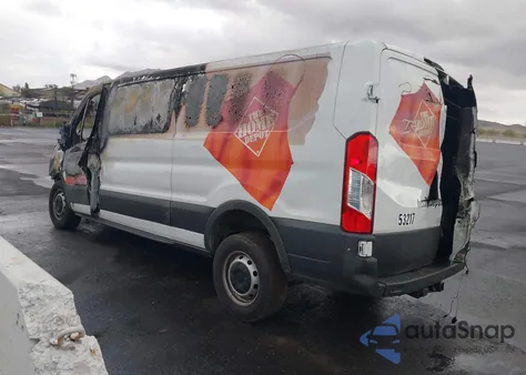 2021 Ford Transit-250 z USA, uszkodzony, nr VIN 1FTBR1Y81MKA76478